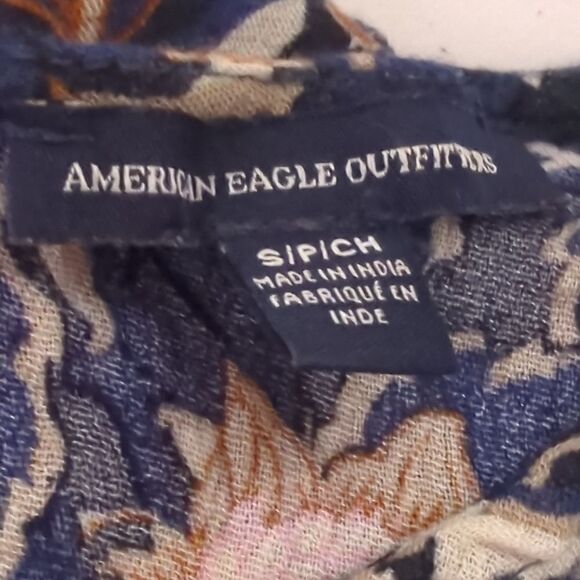 American Eagle Blue Floral Sleeveless Blouse - Picture 5 of 6